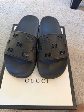 Gucci Black Rubber GG Embossed Slide Sandals